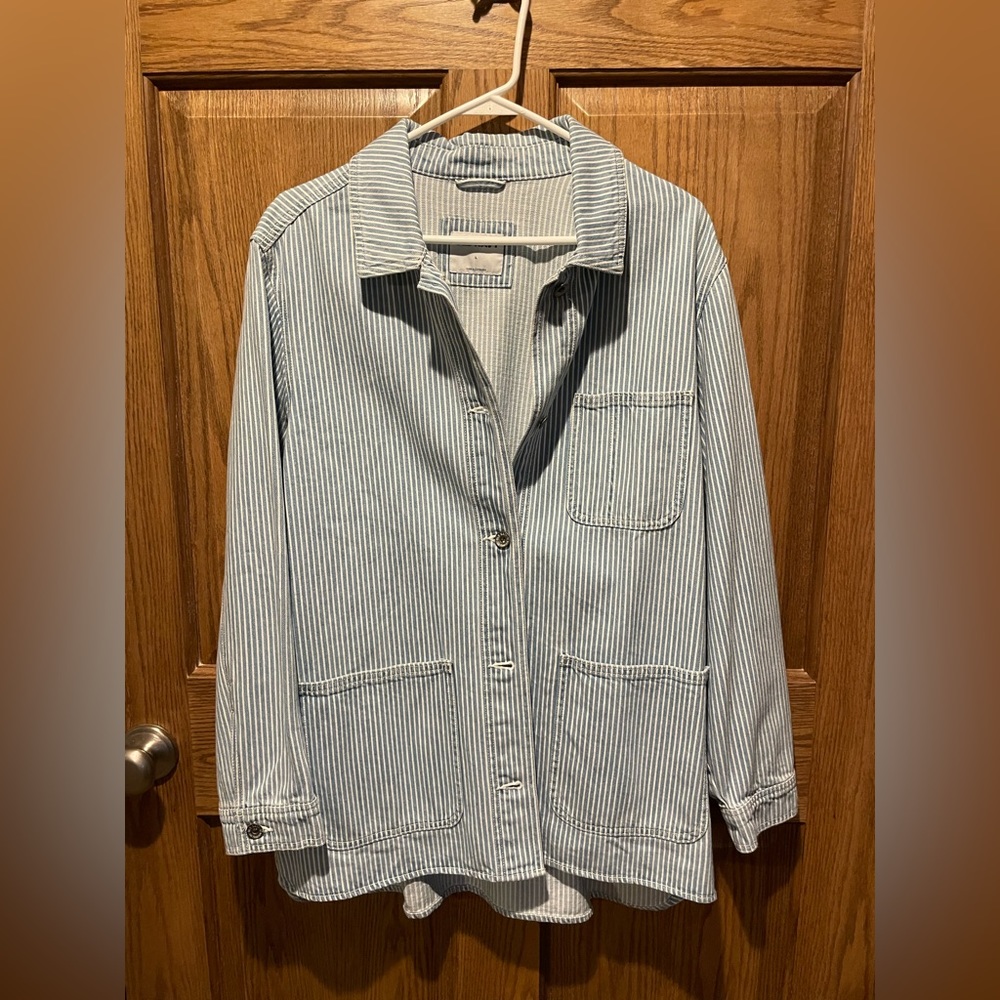 Old Navy, pin striped jean jacket, size large, NWT